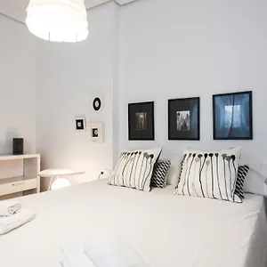  Apartamento Alhondiga With Terrace España