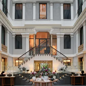 4* מלון H10 Urquinaona Plaza (adults Only)