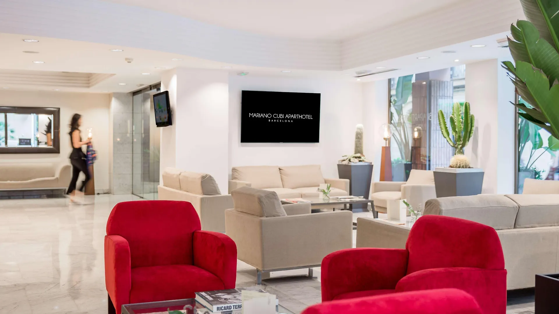 Aparthotel Mariano Cubi Barcelona