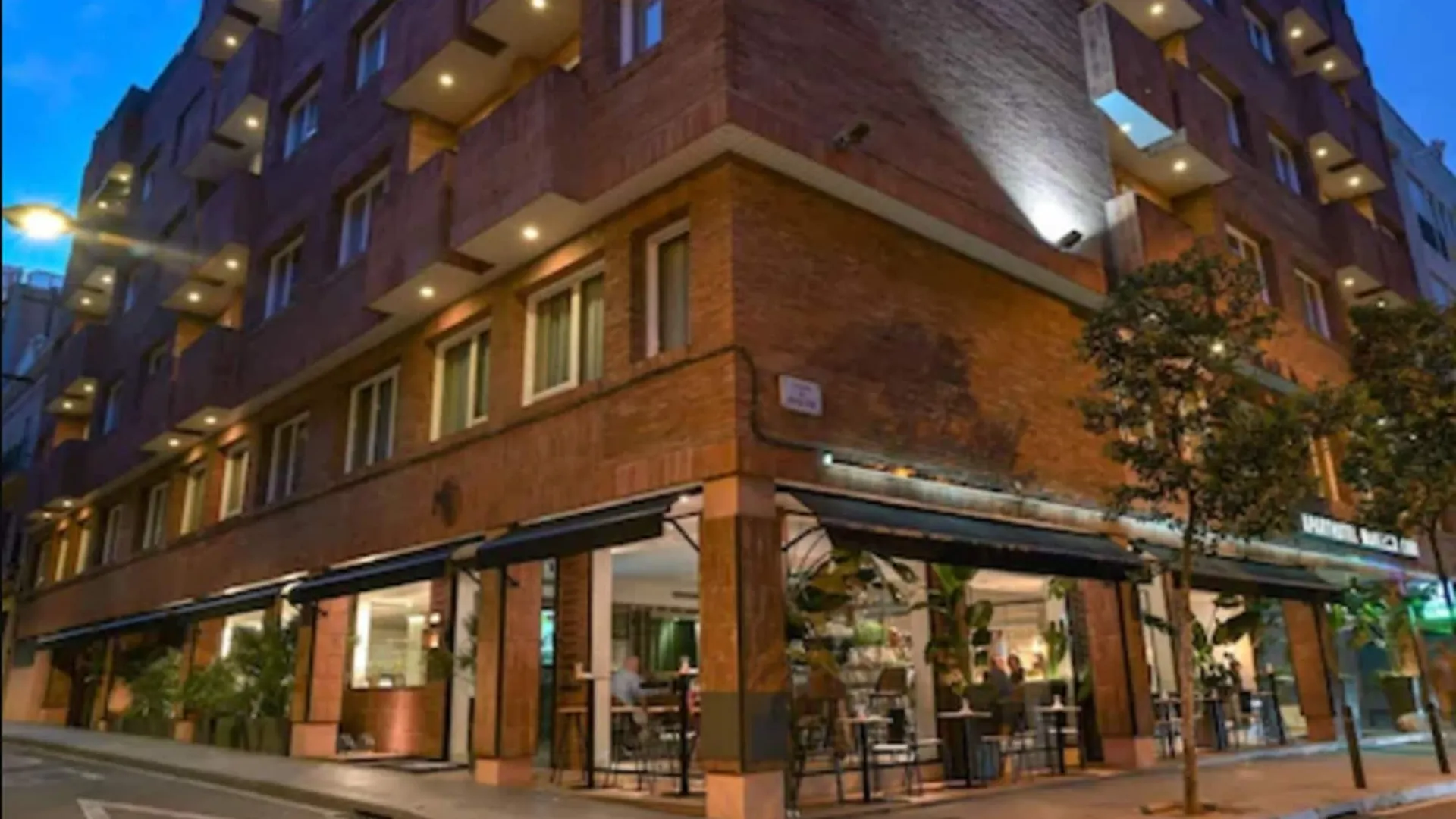 Aparthotel Mariano Cubi Barcelona Hotel