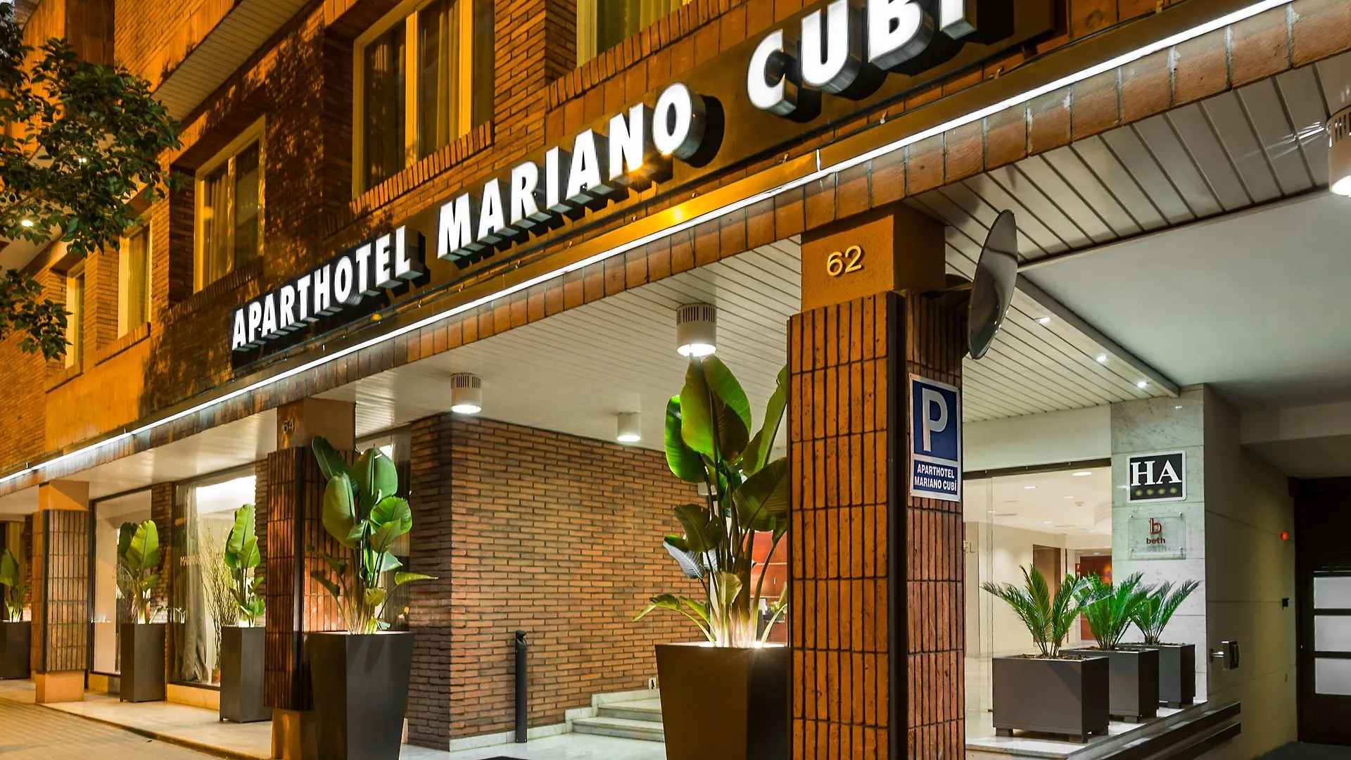 Aparthotel Mariano Cubi Barcelona Spain