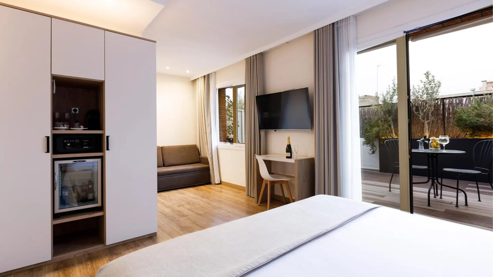 Aparthotel Mariano Cubi Barcelona